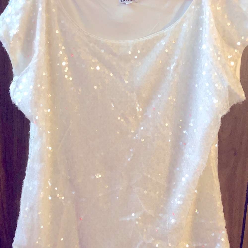 Women’s express large sequin white top
